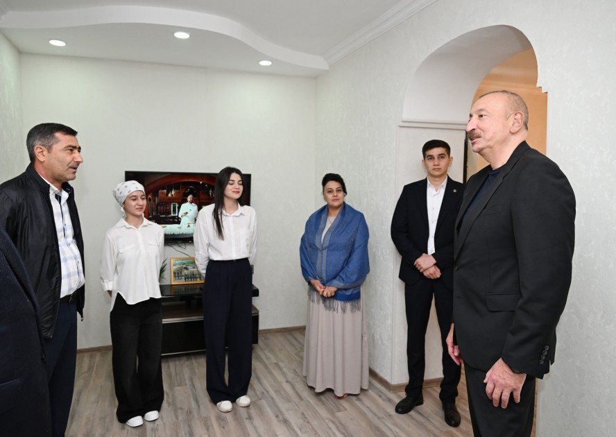 İlham Əliyev Hadrut qəsəbəsində olub -FOTOLAR