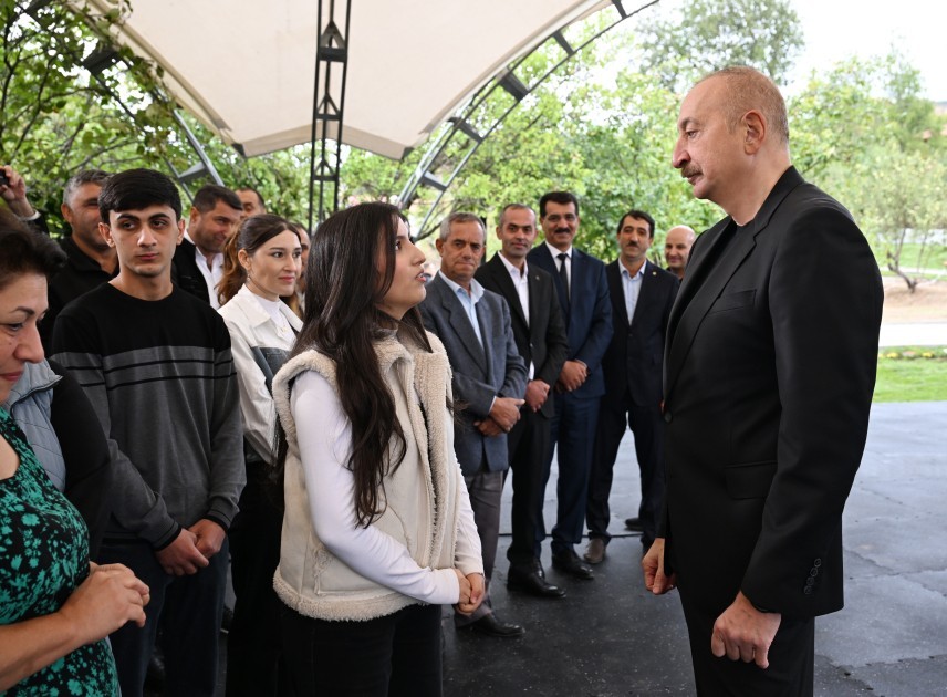 Prezident 4 kəndin sakinləri ilə görüşdü +FOTOLAR (YENİLƏNİB)