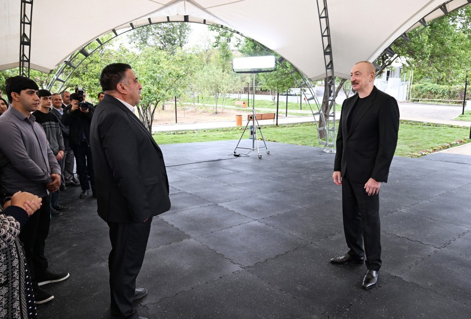 Prezident 4 kəndin sakinləri ilə görüşdü +FOTOLAR (YENİLƏNİB)