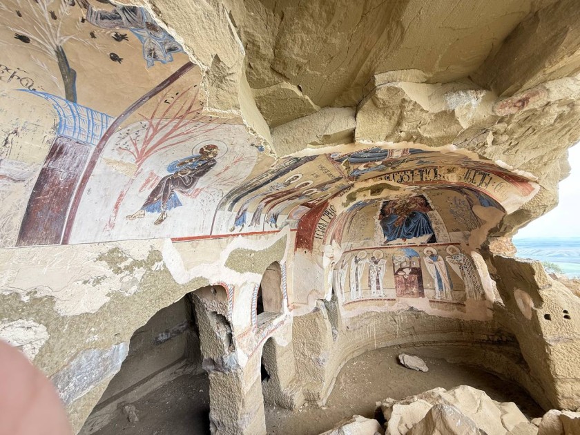 Əsrarəngiz tarixi məkan Keşikçidağ mağaralar kompleksi/ FOTO