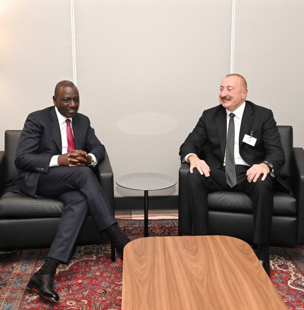 İlham Əliyev Keniya Prezidenti ilə görüşdü+ FOTOLAR