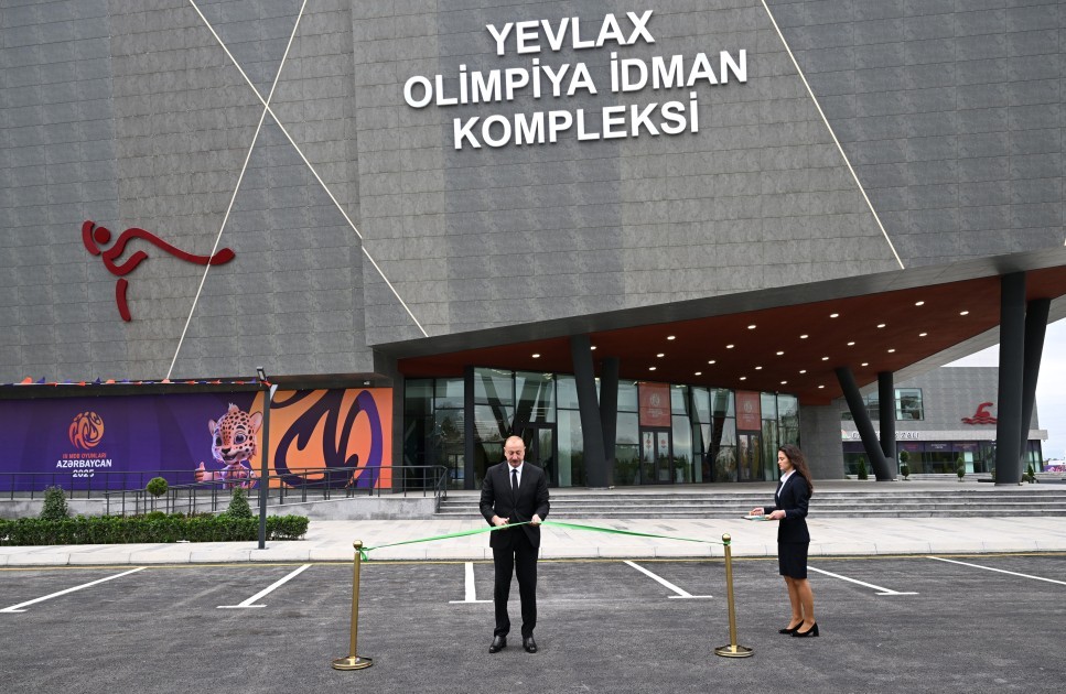 Prezident Yevlax Olimpiya İdman Kompleksinin açılışını edib/ FOTOLAR