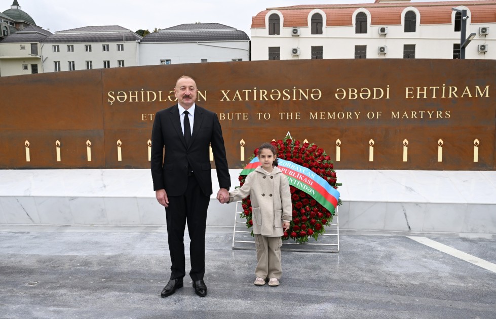 Prezident Gəncə Memorial Kompleksinin açılışını edib /YENİLƏNİB (FOTO)