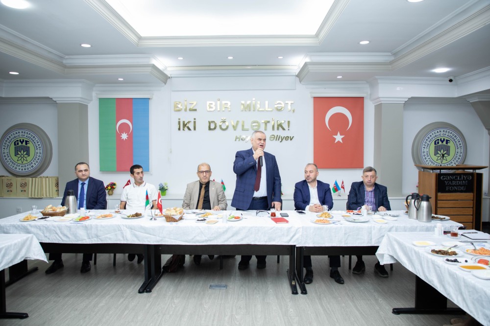 Gəncliyə Yardım Fondunda Milli Mətbuatın 150 illiyi Münasibəti İlə Görüş Keçirilib