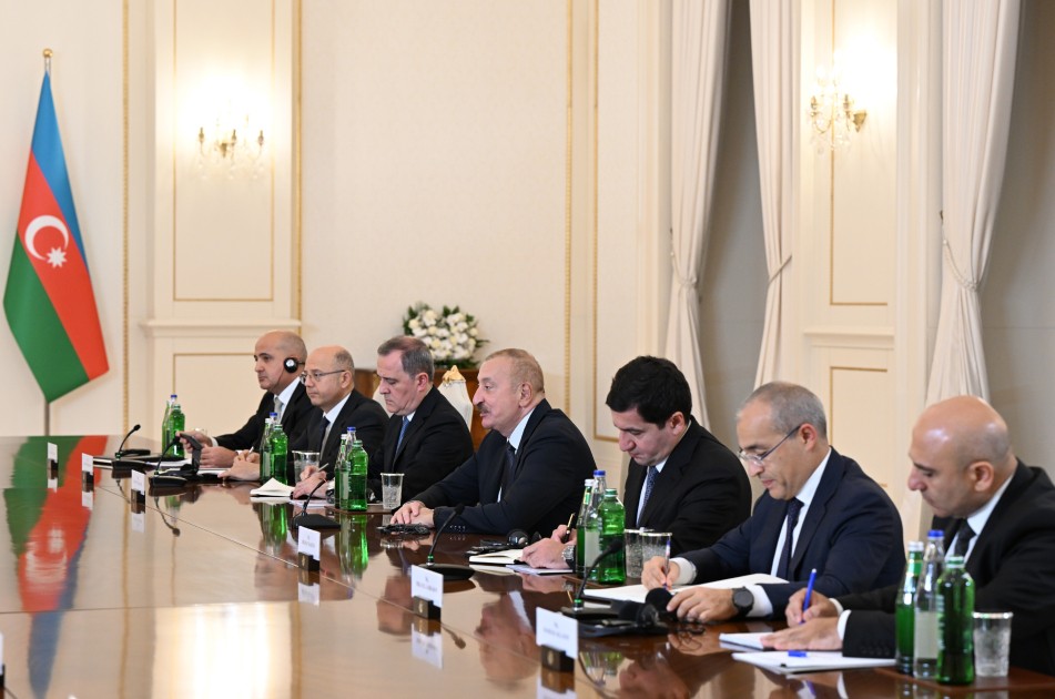 İlham Əliyevin Sercio Mattarella ilə geniş tərkibdə görüşü keçirilib