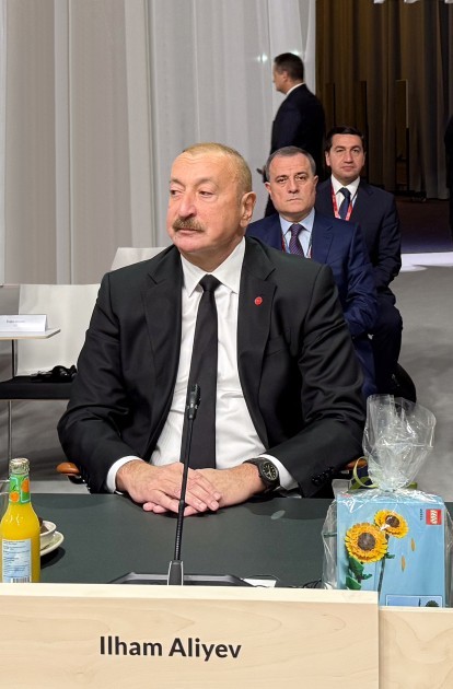 Prezident plenar sessiyada iştirak edir -FOTOLAR (YENİLƏNİB)