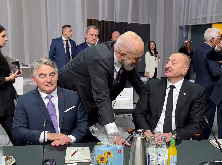 Prezident plenar sessiyada iştirak edir -FOTOLAR (YENİLƏNİB)