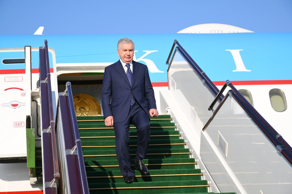 Özbəkistan Prezidenti Şavkat Mirziyoyev Azərbaycanda səfərdədir