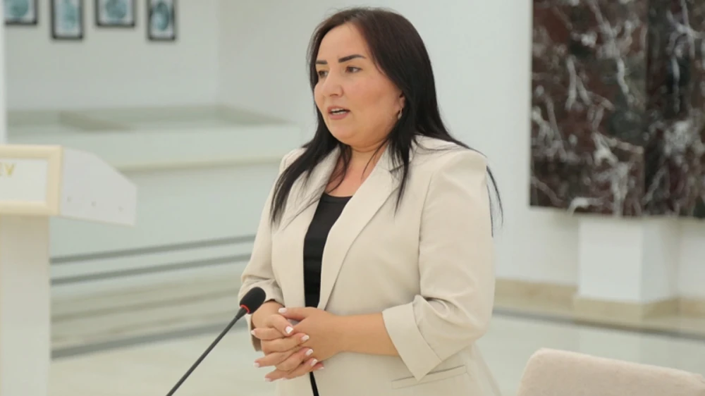 İcra başçısının xanım müavini vəzifəsindən azad edildi