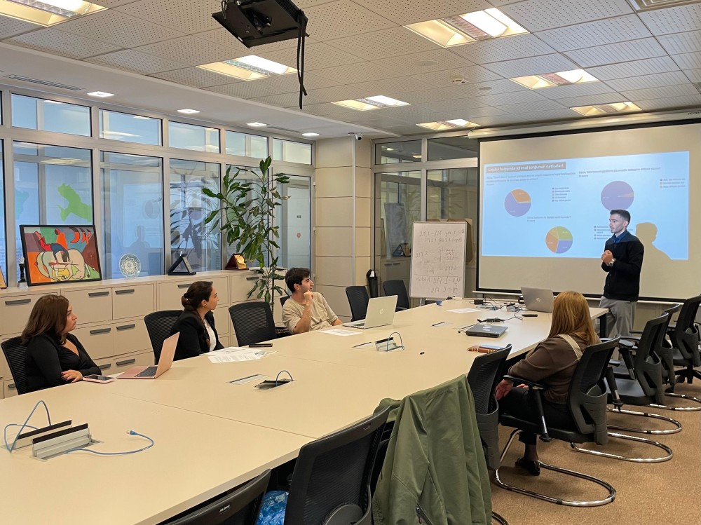 Qarabağ Universitetinin müəllimi “Smart Wand – Sizin yolunuz, Sizin istiqamətiniz!” adlı layihəsini təqdim edib