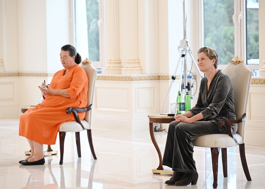 İlham Əliyev yeni səfirlərin etimadnamələrini qəbul etdi -FOTOLAR (YENİLƏNİB)