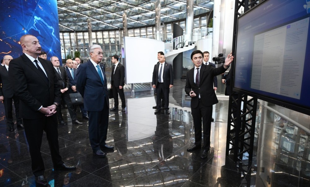 Prezidentlər “Alem.ai” Beynəlxalq Süni İntellekt Mərkəzində olublar - FOTOLAR