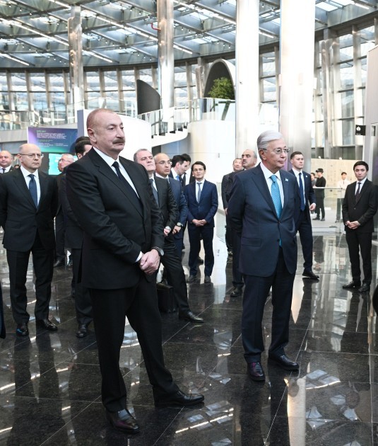 Prezidentlər “Alem.ai” Beynəlxalq Süni İntellekt Mərkəzində olublar - FOTOLAR