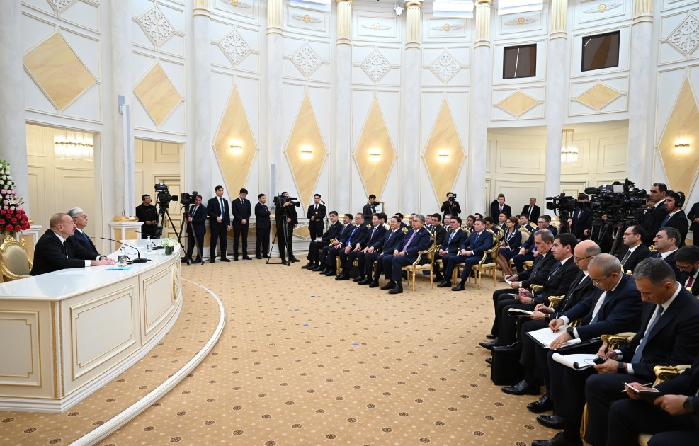 Prezidentlər mətbuata bəyanatlarla çıxış ediblər -FOTOLAR (YENİLƏNİB)