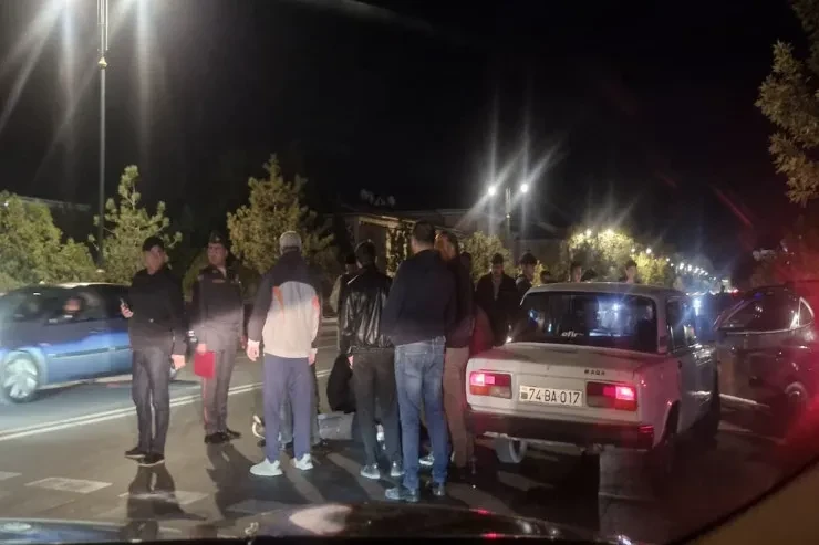 Naxçıvanda maşın məktəbli qızıvurdu