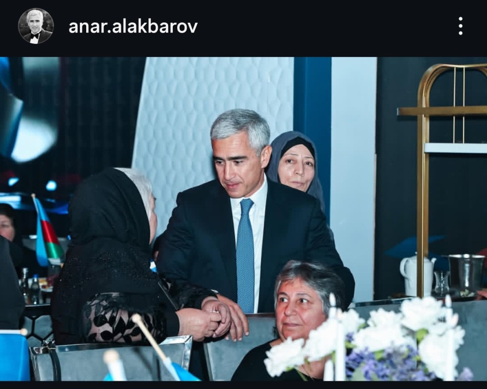 Anar Ələkbərov Zəfər Günü münasibətilə təbrik etdi