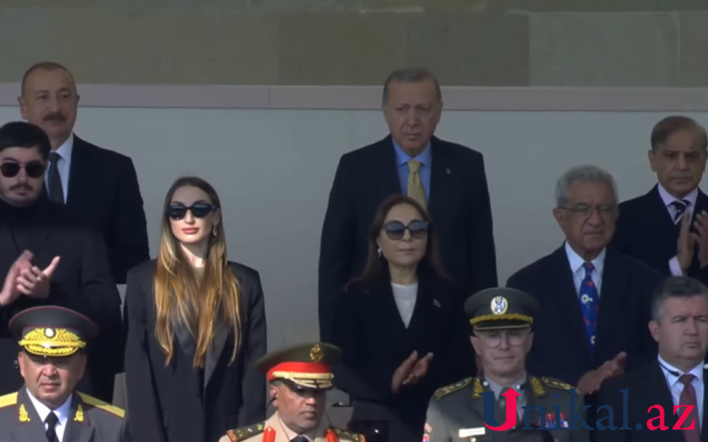 Liderlər paradda -FOTOLAR