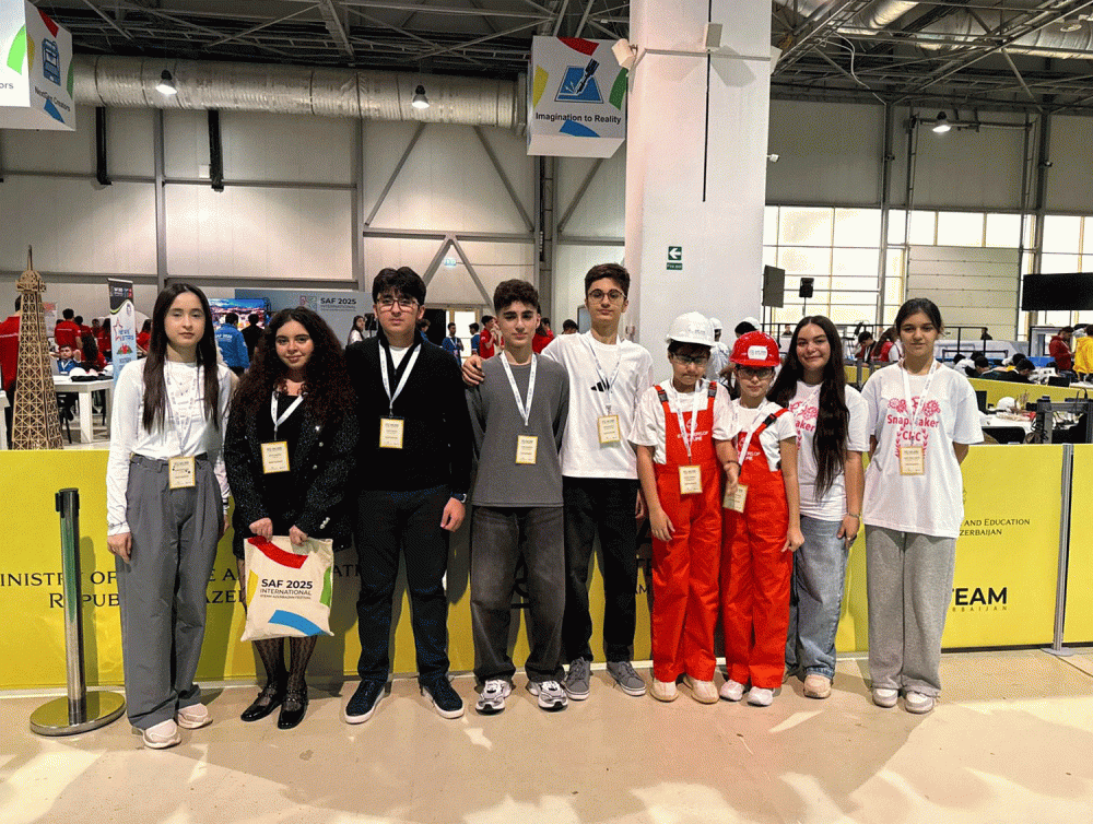 Paytaxt məktəbliləri SAF 2025-də