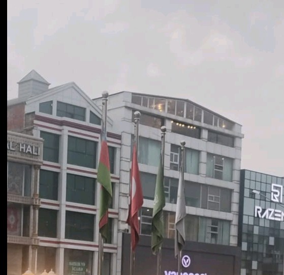 "Neşve" restoranında Azərbaycan və Türkiyə bayraqlarına hörmətsizlik/ Video