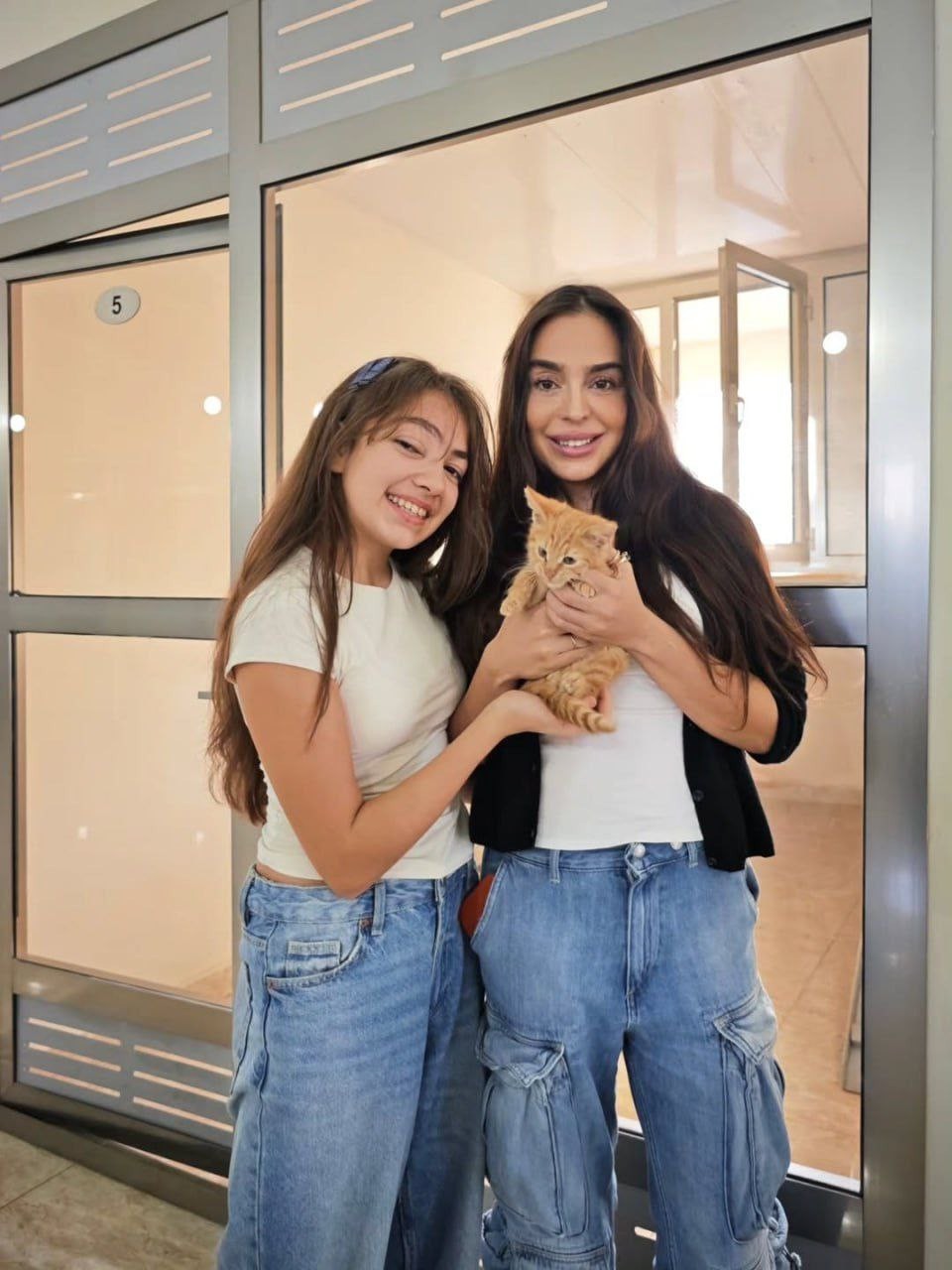 Leyla Əliyeva Heyvanlara Qayğı Mərkəzində -FOTOLAR