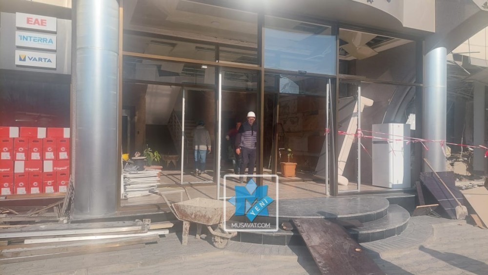 Partlayış olan plazadan ən son görüntülər: Dağıntılar belə təmizlənir -FOTOLAR