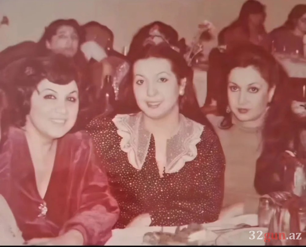 Retro Foto: Flora Kərimova, Xədicə Abbasova və Ruhəngiz Musəvi