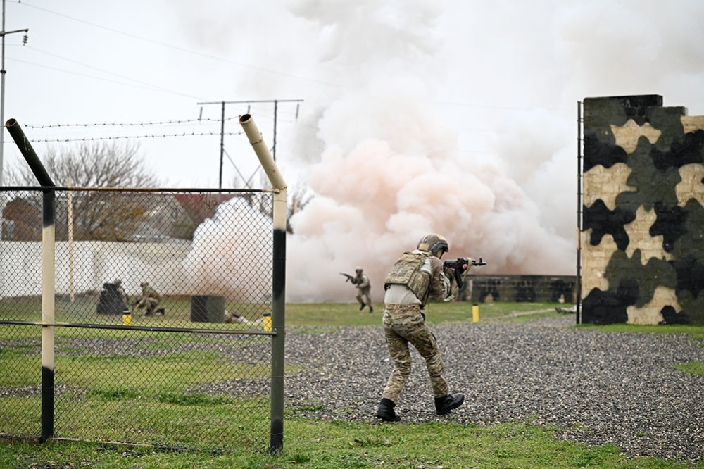 Özbəkistanın hərbi nümayəndə heyəti komando hərbi hissəsində olub -FOTOLAR
