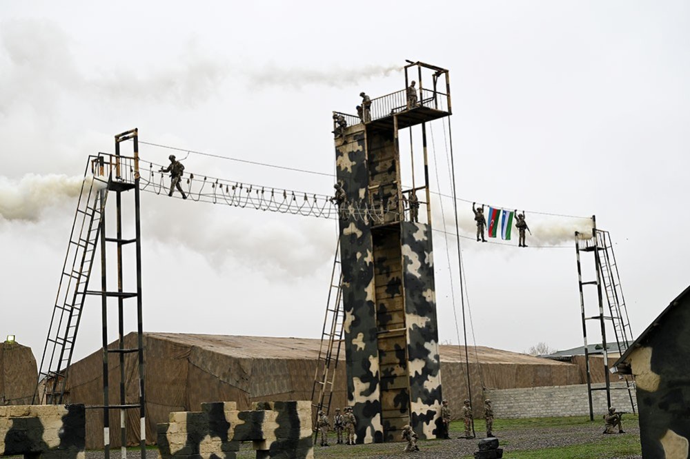 Özbəkistanın hərbi nümayəndə heyəti komando hərbi hissəsində olub -FOTOLAR