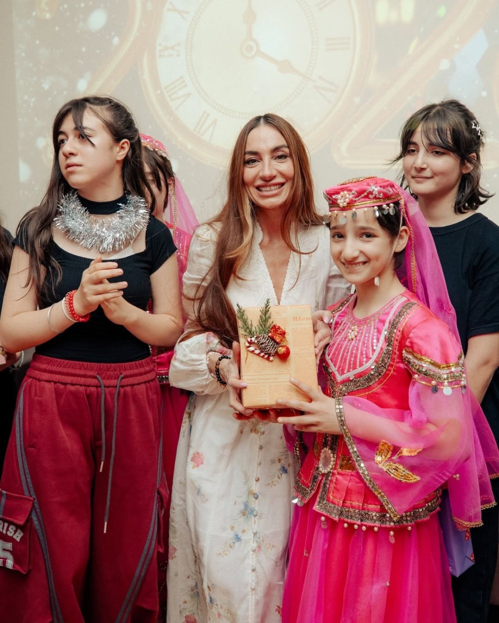 Arzu Əliyeva uşaq evini ziyarət etdi -FOTOLAR