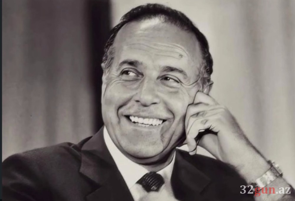 Ulu Öndərin gülümsəyən FOTOLARI:Keçmişdən bu günə uzanan mesaj zəfər müjdəsi