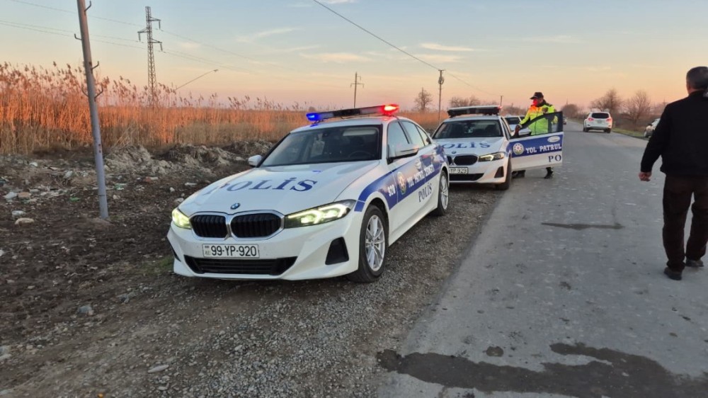 Salyanda iki "Mercedes" toqquşdu, ölənlər və yaralananlar var -YENİLƏNİB (FOTOLAR)
