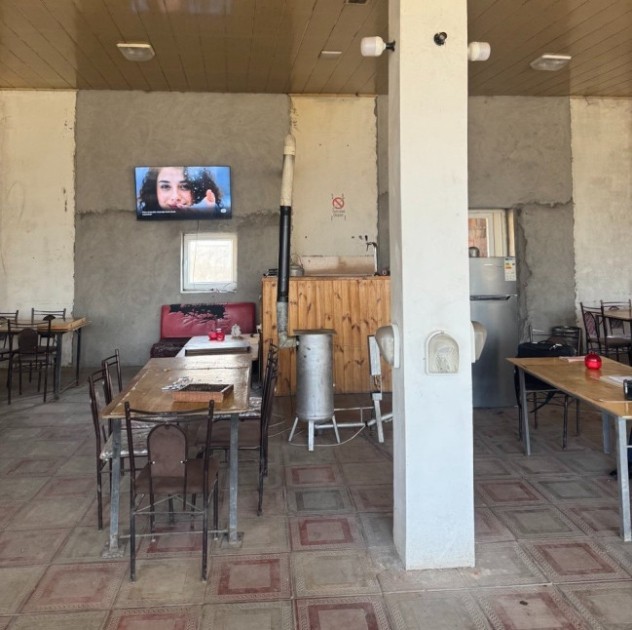 Sanitar qaydalara əməl etməyən çayxana bağlandı- FOTOLAR