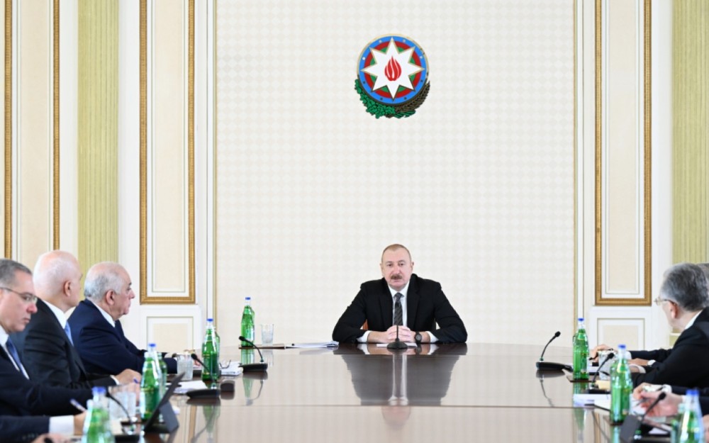 Prezident müşavirə keçirdi -TAM MƏTN (YENİLƏNİB)