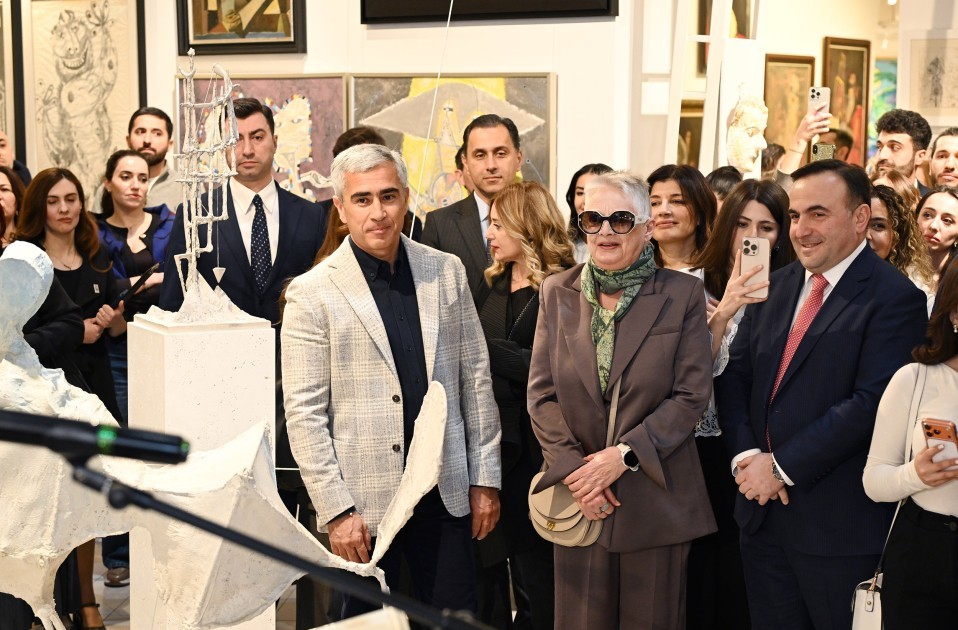 Anar Ələkbərov “Qeyzer” adlı sərgidə -FOTOLAR