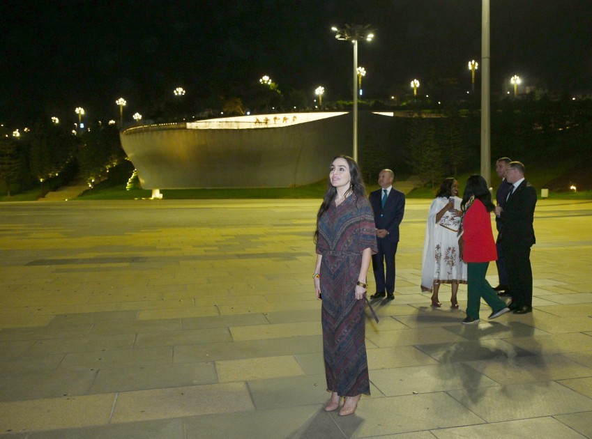 Leyla Əliyeva Əddis-Əbəbədə Adva Zəfər Muzey Kompleksində -FOTOLAR